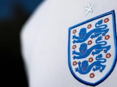 Hlavná anglická hviezda povedala ‚nie‘, keď jej povedali, že bola zaradená do zostavy majstrovstiev sveta Baines povedal nie