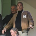 Hollywoodska legenda Kevin Costner bol videný na tribúne v Gabba, keď Lions v piatok večer hostili Blues