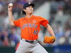 Houston Astros hodil kombinovanú nepriamu zásahu 9-0 nad Texas Rangers Houston Astros hodil kombinovanú nepriamu zásahu 9-0 nad Texas Rangers