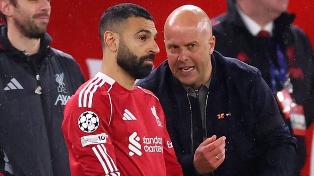 Mohamed Salah a Jurgen Klopp, hlavný tréner / manažér Liverpoolu počas zápasu Premier League medzi Liverpool FC a Manchester United
