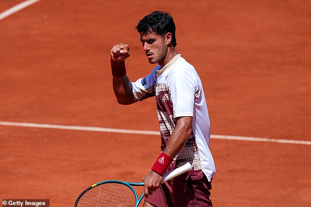 Hráč French Open vyvolal búrku sexizmu tvrdením, že jeho zápas Adolfo Daniel Vallejo to povedal po štvrtkovej prehre v druhom kole v Paríži