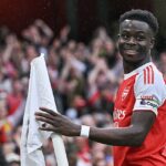 Zdá sa, že Arsenal vedený Bukayom Sakom v prvom polčase prehodil prepínač, keď odfúkol Fulham.