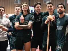 Hviezda Arsenalu, ktorá kedysi stála 72 miliónov libier, riskuje, že nedostane medailu víťaza Premier League Manažér Arsenalu Mikel Arteta, Viktor Goykeres, Riccardo Calafiori, Declan Rice, Kepa Arrizabalaga a David Raya počas tréningu v Sobha Realty Training Center