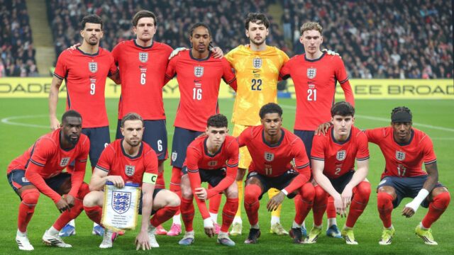 Hviezda Arsenalu tvorí káder Svetového pohára ako Foden a dvaja ďalší sa pripojili k Maguireovi na zozname neúspešných hráčov
