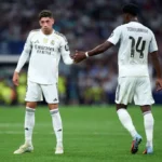 Hviezda Barcelony: Real Madrid mal suspendovať Tchouaméniho za súboj s Valverdem