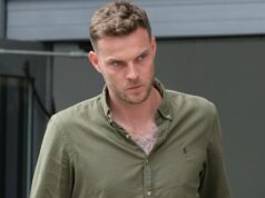 Hviezda Birmingham City mala šťastie, že je nažive po nehode pod vplyvom alkoholu pri „zmene hudby“ Marvin Ducksch na Warwickshire Magistrates' Court v Leamington Spa. 20. mája 2026. Útočníka Birminghamu City obvinili z jazdy pod vplyvom alkoholu po zrážke troch vozidiel na Veľkonočný pondelok. Polícia Warwickshire potvrdila, že Nemca zatkli po tom, čo sa okolo 22:30 BST zúčastnili policajti na mieste činu na A3400 neďaleko Henley-in-Arden, blízko miesta, kde sa nachádza cvičisko klubu. Fotka zverejnená 20.05.2026