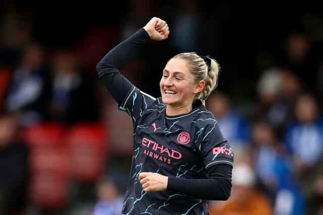 Hviezda Man City Laura Coombs po skončení sezóny odíde do dôchodku
