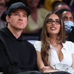 Hviezda NFL Justin Herbert rozohnal internet po tom, čo si zahral v hudobnom videu Madison Beer