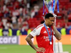 Hviezda PSG Marquinhos bola ocenená za okamžitú reakciu na Garbielovu penaltovú srdcovku Gabriel z Arsenalu