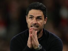 Ideálny začiatok pre Arsenal, keďže mŕtve drevo zbičovalo a prinieslo riešenie za 43 miliónov libier Španielsky manažér Arsenalu Mikel Arteta reaguje počas štvrťfinále Ligy majstrov UEFA v druhom futbalovom zápase medzi Arsenalom a Sportingom Lisabon na Emirates Stadium v severnom Londýne 15. apríla 2026.