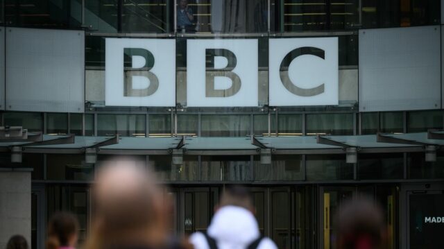Ikonická relácia BBC odvysiela tento víkend poslednú epizódu po 52 Súprava Football Focus