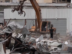 Izrael buldozérmi palestínske obchody, aby uvoľnil miesto pre cestu spojenú s osadami | Okupovaný Západný breh Izrael buldozérmi palestínske obchody, aby uvoľnil miesto pre cestu spojenú s osadami | Okupovaný Západný breh