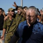 Izrael už „nestrieľa a neplače“ | Zločiny proti ľudskosti
