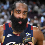 Hra 3 play-off NBA James Harden Cavaliers vs Pistons