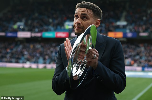 James Tavernier odhaľuje, prečo sa stal nedostupným na rozlúčkový zápas James Tavernier hovorí, že sa cítil „hlboko zranený“ po tom, čo vynechal rozlúčkové vystúpenie v Ibroxe
