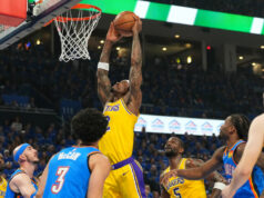 Jarred Vanderbilt utrpel ‚hrozivé‘ zranenie pravej Pinkie Zranenie Lakers vs Thunder play-off Západnej konferencie NBA Chet Holgrem