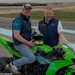 Jazdec Isle of Man TT Daniel Ingham (vľavo) zomrel po havárii počas kvalifikácie na podujatie