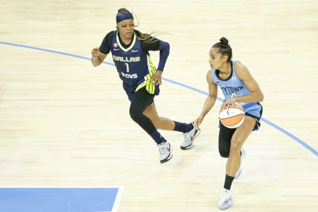WNBA: Dallas Wings v Chicagu Sky