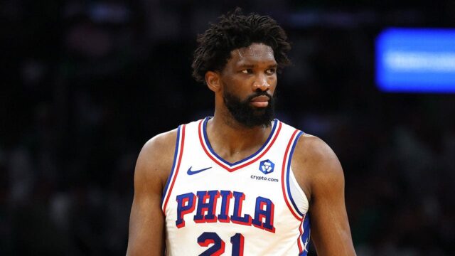 Joel Embiid vyzýva fanúšikov Sixers, aby nepredávali lístky na play off fanúšikom Knicks
