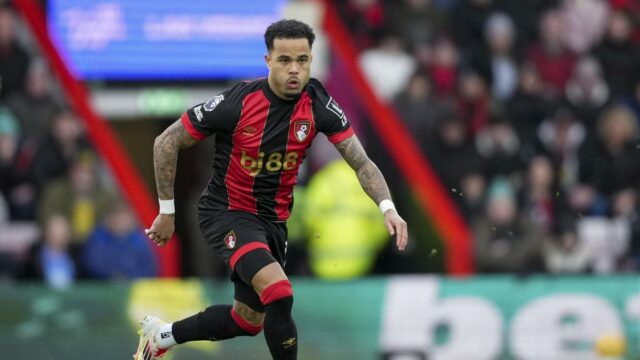 Justin Kluivert z Bournemouthu sa vracia po operácii pred majstrovstvami sveta vo futbale 2026

