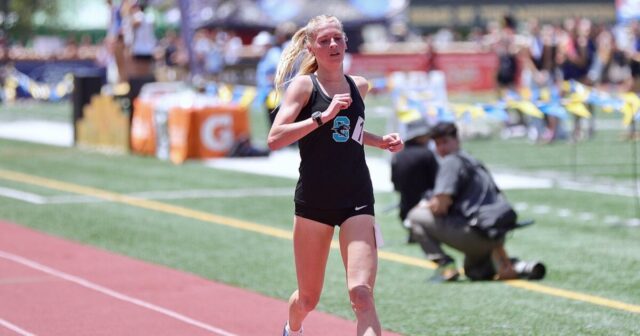 Južná časť atletiky: Braelyn Combe tri rašeliny Južná časť atletiky: Braelyn Combe tri rašeliny