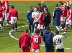 Kapitán Man United Fernandes si všimol, ako sa rozpráva s Elliotom Andersonom Kapitán Man United Fernandes si všimol, ako sa rozpráva s Elliotom Andersonom