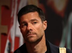 Každé slovo, ktoré Xabi Alonso povedal, keď sa šéf Chelsea zastavil na ulici a položil otázku týkajúcu sa prestupu Tréner Chelsea Xabi Alonso