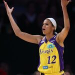 Kelsey Plum získava 28 bodov, ale Sparks stráca na Tempo