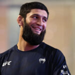 Khamzat Chimaev z UFC 328 opätuje paľbu na „klauna“ Seana Stricklanda za hrozbu zbraňou – „Keby chcel vojnu, už by bol mŕtvy“
