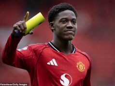 Kobbie Mainoo prelomil svoje mlčanie o exile Man United pod vedením Rubena Amorima a odhalil, ako blízko bol k odchodu z klubu po tom, čo ho bývalý šéf zavrhol. Kobbie Mainoo otvoril svoj čas v zime v Man United pod Rubenom Amorimom