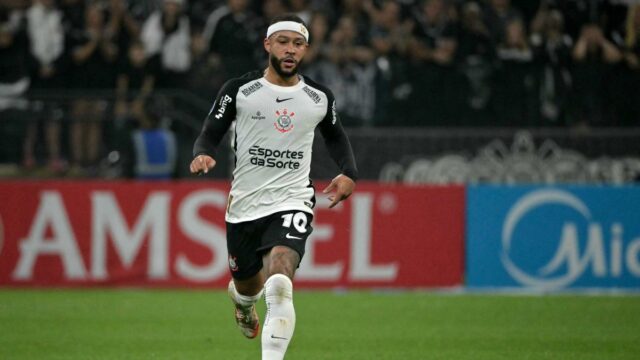 Koeman hovorí, že Depay musí prejsť niekoľko týždňov pred začiatkom majstrovstiev sveta
