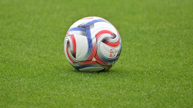 Konkurent Fenerbahce Manchester United pre hviezdu AC Miláno Konkurent Fenerbahce Manchester United pre hviezdu AC Miláno