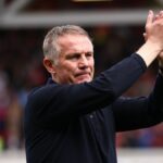 Šéf Wrexhamu Phil Parkinson tlieska