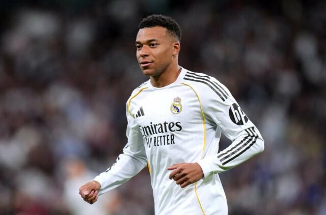Kylian Mbappé rozprúdil čerstvú drámu Realu Madrid s komentárom Arbeloa: „Som štvrtá voľba“
