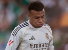 Kylian Mbappe šokuje spoluhráčov z Realu Madrid, keď sa rozhodol, že nemôže hrať proti Barcelone Kylian Mbappe nebude súčasťou kádra Realu Madrid proti Barcelone.