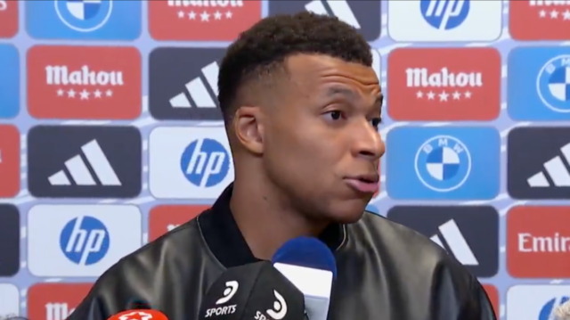 Kylian Mbappe v rozhovore s novinármi