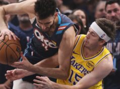Lakers opäť zlyhali po polčase v zápase 2 prehry s Thunder Lakers opäť zlyhali po polčase v zápase 2 prehry s Thunder