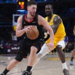 Lakers riskujú, že sfúknu svoje vedenie v sérii 3:0, pretože Rockets sa prebojujú do zápasu 7