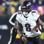 Lamar Jackson chýba v Ravens OTA, pretože situácia so zmluvami pretrváva