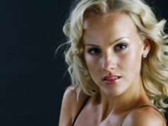 Legenda Premier League sa vydala za popovú hviezdu Topless, ale potom sa všetko pokazilo Alexander Hleb