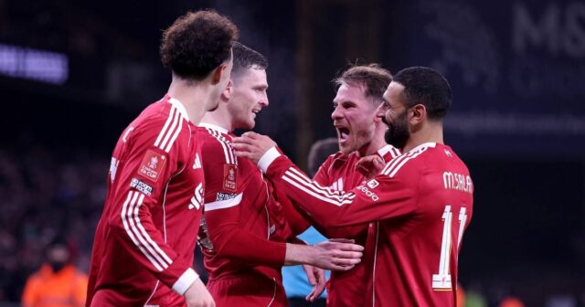 Liverpool by toto leto mohol prísť o 10 hráčov, keďže sa rozhodol Arne Slot | Futbal | Šport
