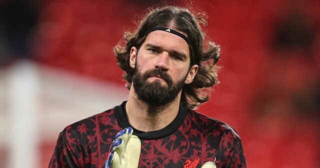 Liverpool zasiahol čerstvý strach zo zranení, keď Alisson narážal na súboj s Man Utd | Futbal | Šport
