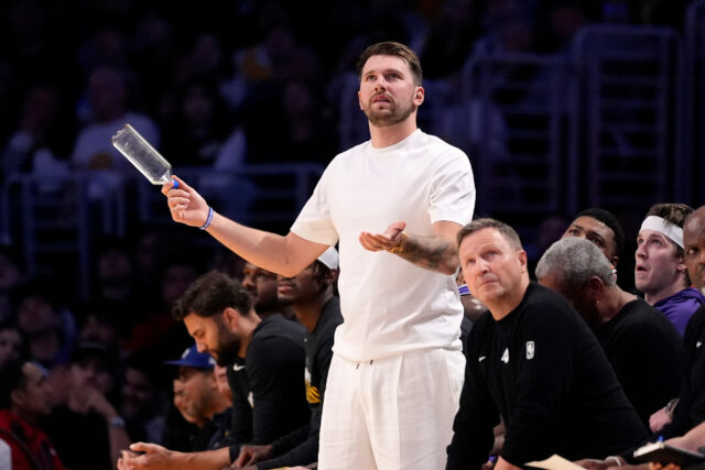 Luka Doncic v stredu povedal, že v Španielsku dostal injekciu plazmy bohatej na krvné doštičky, keď sa hviezda Los Angeles Lakers snaží urýchliť svoj osemtýždňový časový plán návratu po zranení stehennej šľachy, ktoré ho od začiatku apríla vyradilo z NBA.