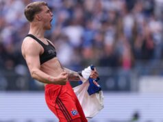 Luka Vuskovic predpovedá ďalšiu klubovú predpoveď a Roberto De Zerbi z Manor Solomon Luka Vuskovic oslavuje druhý gól Hamburgeru SV počas zápasu Bundesligy proti Freiburgu na Volksparkstadion