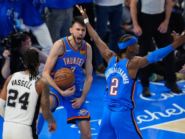 MVP Gilgeous-Alexander hrá sériu na úrovni Thunder s Spurs | MVP Gilgeous-Alexander hrá sériu na úrovni Thunder s Spurs | Basketbal
