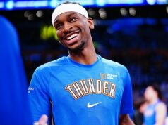 MVP NBA odhalil: Shai Gilgeous-Alexander po ďalšej pozoruhodnej sezóne korunovaný víťazom back-to-back Hviezda Oklahoma City Thunder Shai Gilgeous-Alexander bola opäť vyhlásená za MVP NBA