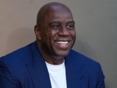 Magic Johnson podporuje Karen Bassovú nad výberom Jeanie Bussovej na starostku LA Magic Johnson podporuje Karen Bassovú nad výberom Jeanie Bussovej na starostku LA