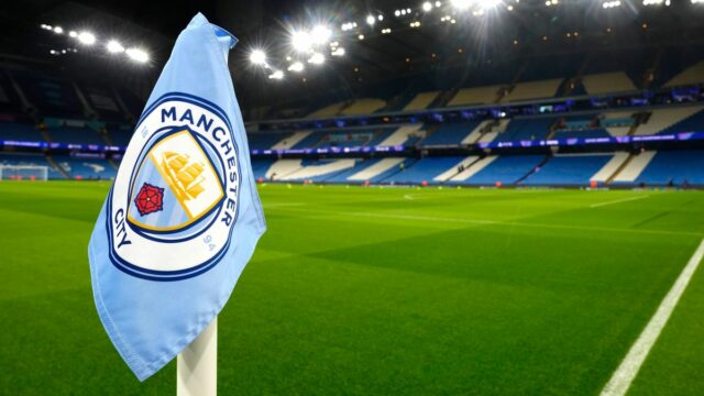 Man City 115 obviňuje teóriu verdiktu, pretože expert zdieľa „to, Vlajka Manchestru City