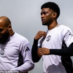 Bryan Mbeumo, Amad Diallo a ich spoluhráči z United trénovali v súprave bez sponzora – ale budúcoročná zmluva s Betway sa považuje za najlukratívnejšiu svojho druhu.