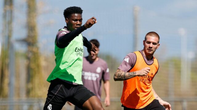 Aurelien Tchouameni a Franco Mastantuono na tréningu v Ciudad Real Madrid.